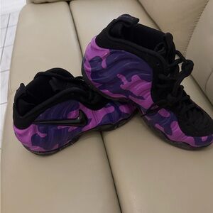 Nike Black and Pink Air Sneakers